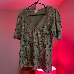 Hooded floral top